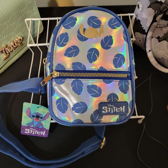 NWT Stitch Holographic bag - Picture 4 of 6